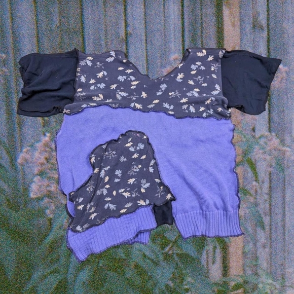 💜🌿💜 FRANKENSTEIN COOLS TOP 💜🌿💜 - Picture 3 of 4